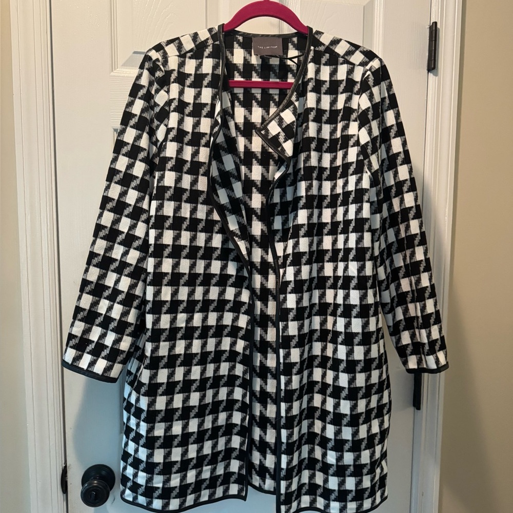 The Limited Black and White Patterned Blazer